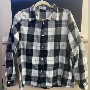 Black and white womens flannel size medium